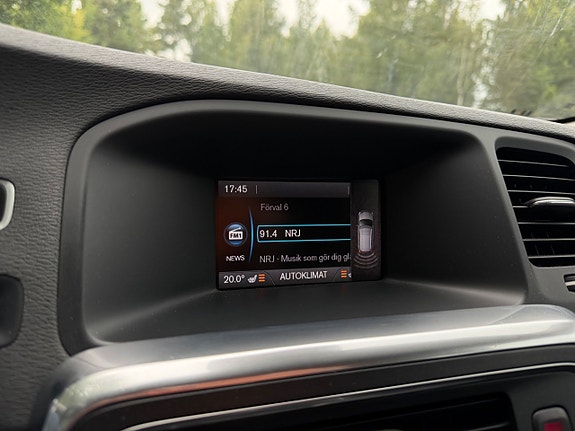 Volvo V60 11 of 13
