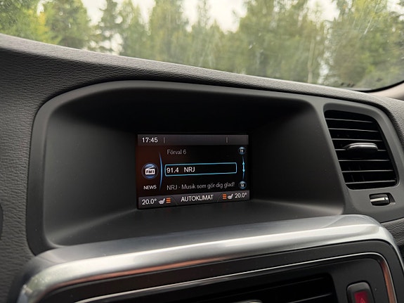 Volvo V60 12 of 13