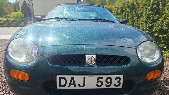 MG F 8 of 12