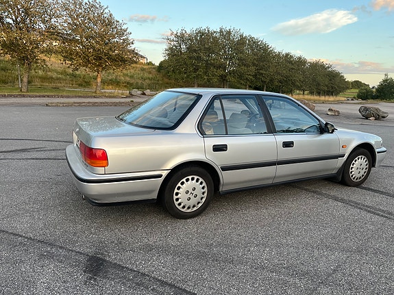 Honda Accord 4 of 7