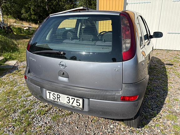 Opel Corsa 4 of 8