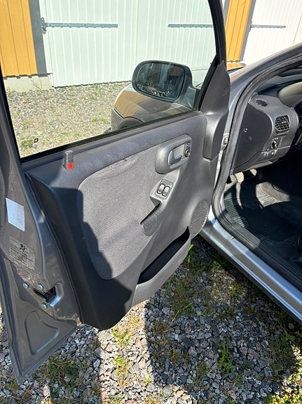 Opel Corsa 6 of 8