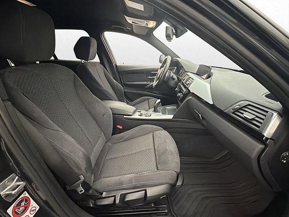 BMW 320d 27 of 30