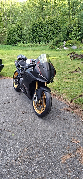 Ducati Panigale V2 2 of 6
