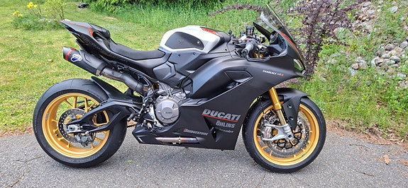Ducati Panigale V2 3 of 6