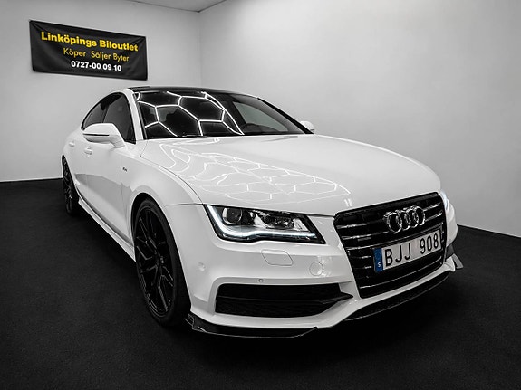 Audi A7 2 of 30