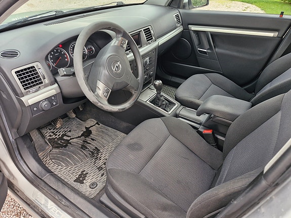 Opel Vectra 5 of 12