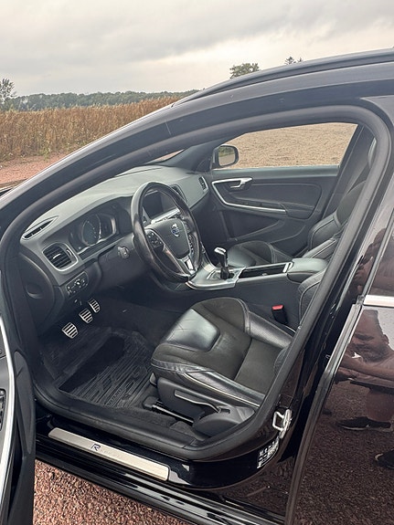 Volvo V60 5 of 8