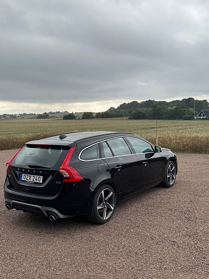 Volvo V60 4 of 8