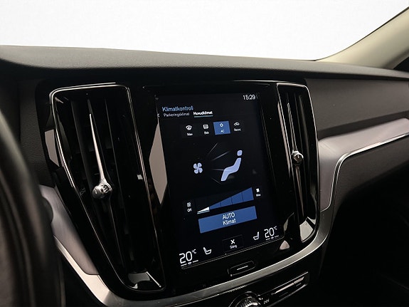 Volvo V60 24 of 30