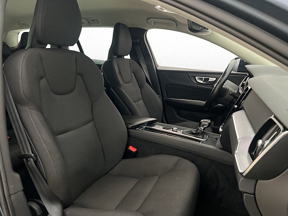Volvo V60 13 of 30