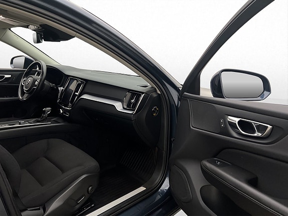 Volvo V60 16 of 30