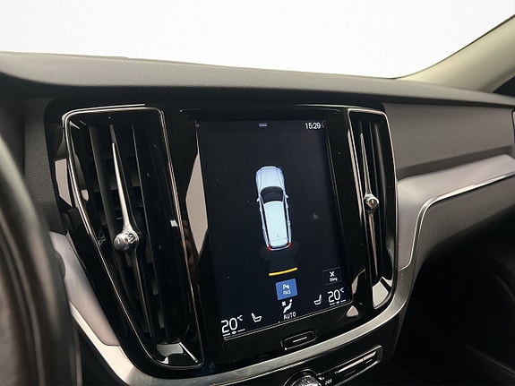 Volvo V60 23 of 30