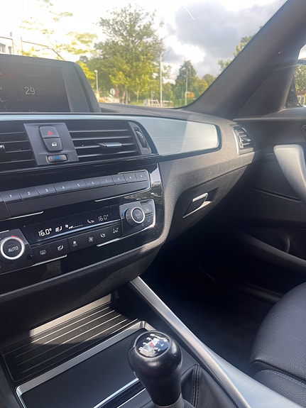 BMW 118i 14 of 14