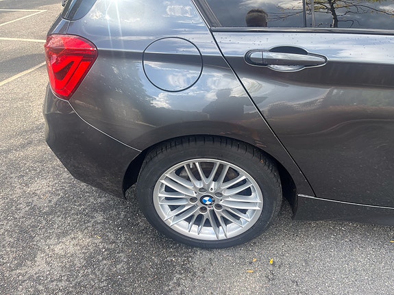 BMW 118i 10 of 14