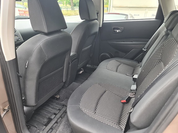 Nissan Qashqai 10 of 12