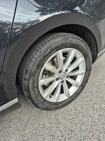 Volkswagen Passat 7 of 7