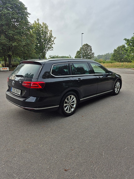 Volkswagen Passat 3 of 7