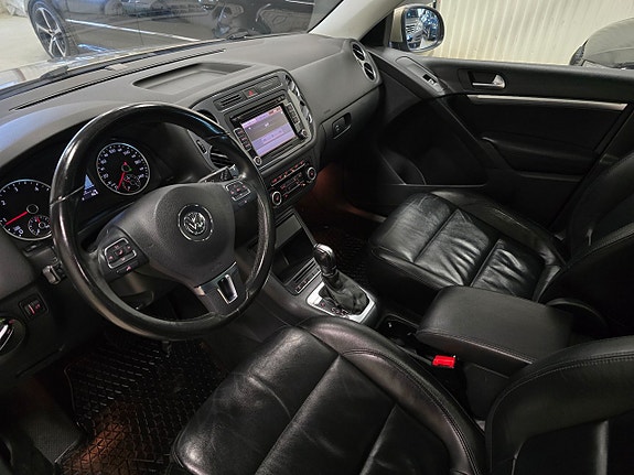 Volkswagen Tiguan 10 of 30