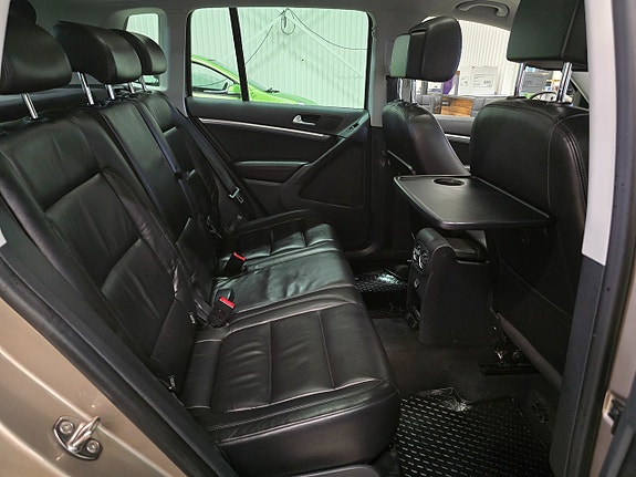 Volkswagen Tiguan 14 of 30