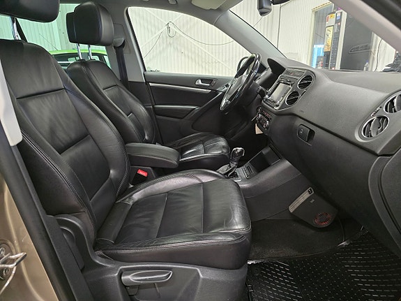 Volkswagen Tiguan 11 of 30
