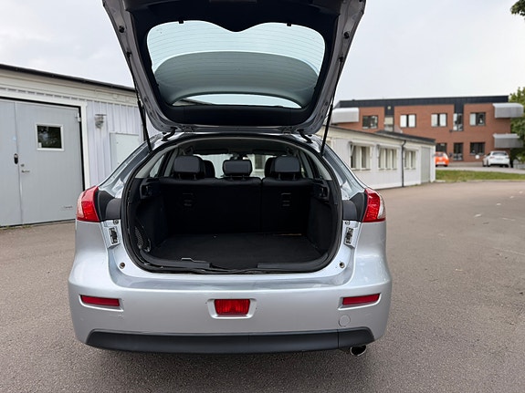 Mitsubishi Lancer 6 of 10