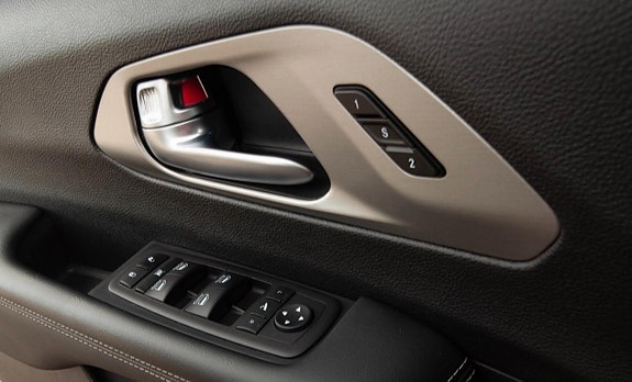 Chrysler Pacifica 13 of 18