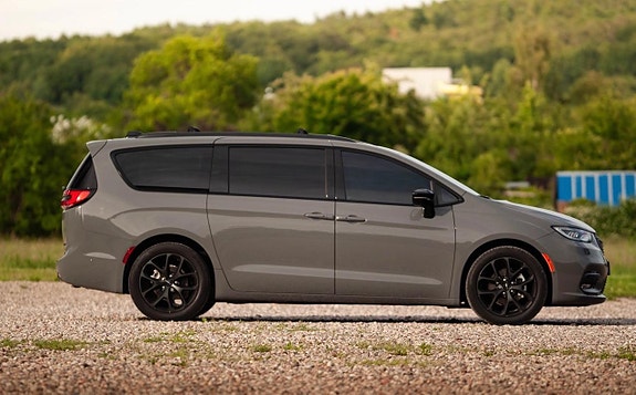 Chrysler Pacifica 18 of 18