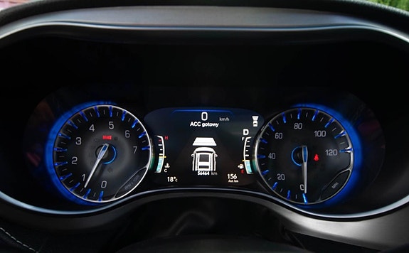 Chrysler Pacifica 14 of 18