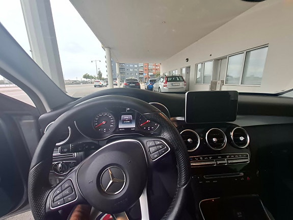 Mercedes-Benz C220 8 of 9