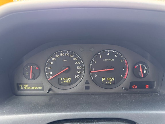 Volvo V70 4 of 4
