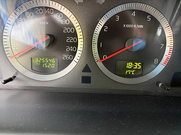 Volvo V70 7 of 7