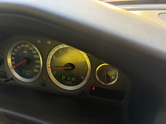 Volvo V70 5 of 7