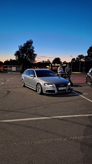 Audi A4 4 of 7