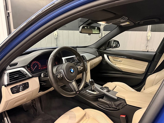 BMW 330i 15 of 28