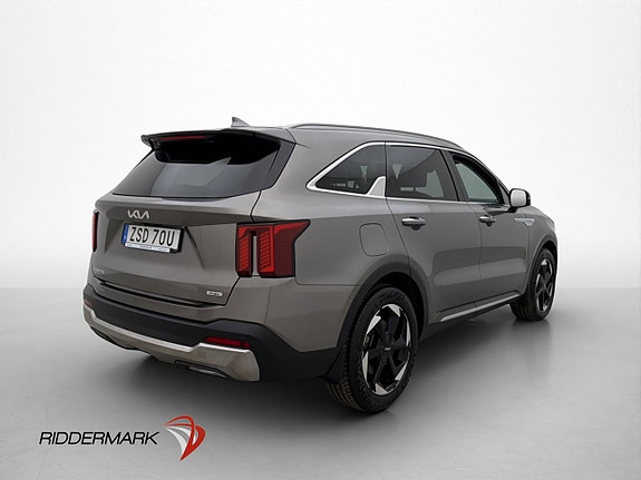Kia Sorento 5 of 30
