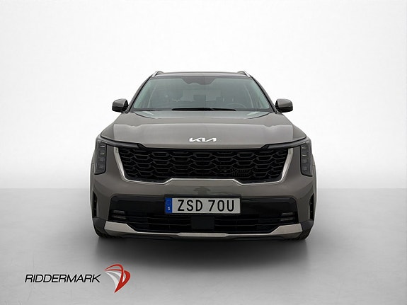 Kia Sorento 2 of 30