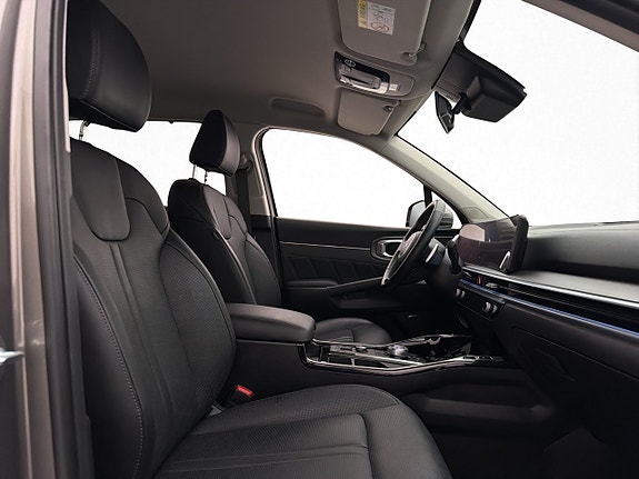 Kia Sorento 25 of 30