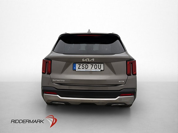 Kia Sorento 6 of 30