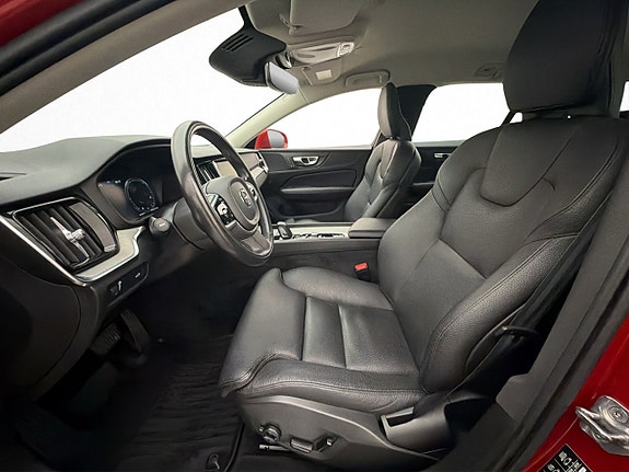 Volvo V60 Cross Country 13 of 30
