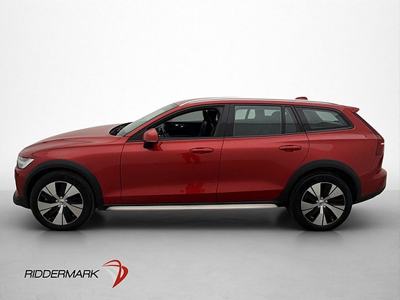 Volvo V60 Cross Country 4 of 30