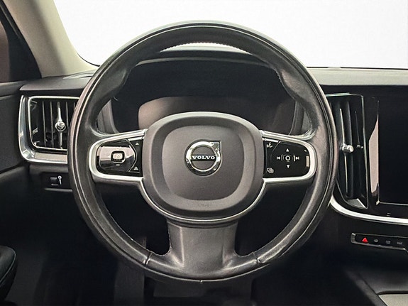 Volvo V60 Cross Country 15 of 30