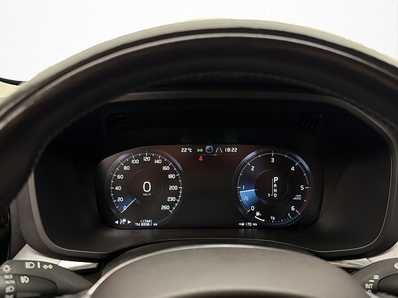 Volvo XC60 18 of 30