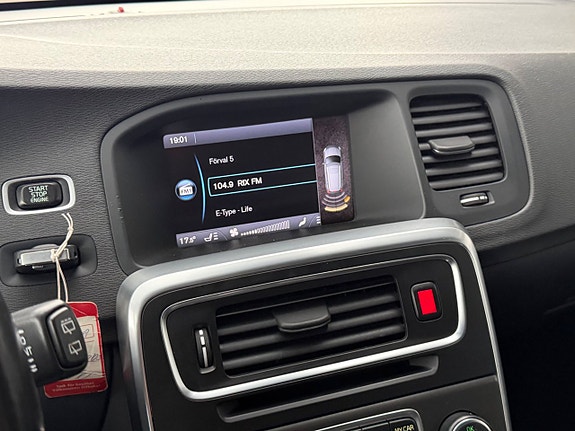 Volvo V60 14 of 15