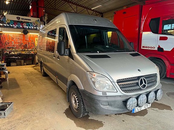 Mercedes-Benz Sprinter 319 2 of 9