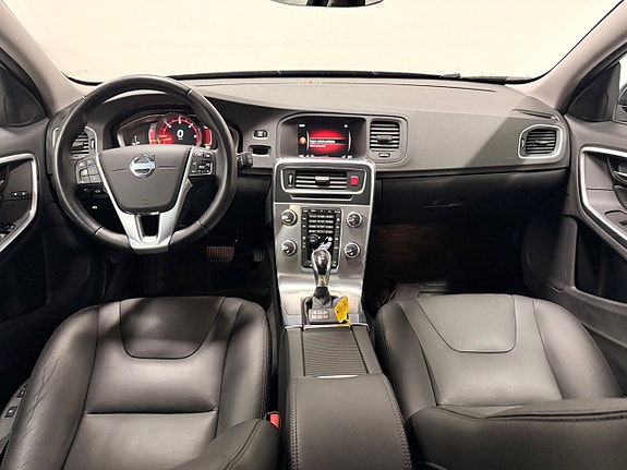 Volvo V60 15 of 30