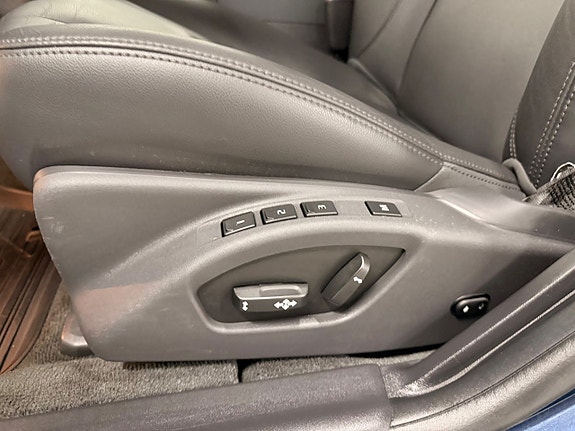 Volvo V60 11 of 30