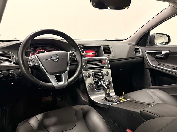 Volvo V60 26 of 30