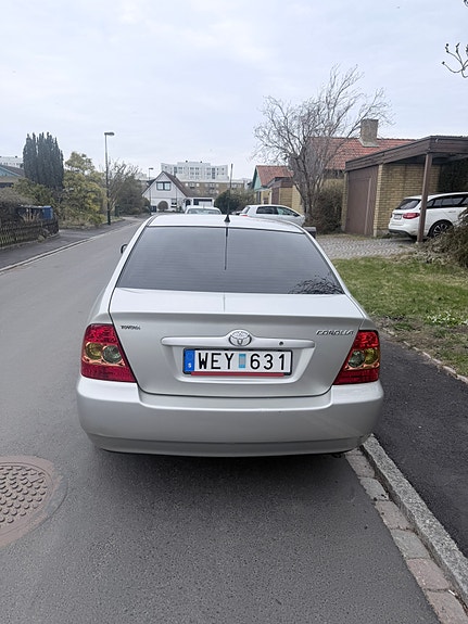 Toyota Corolla 3 of 11