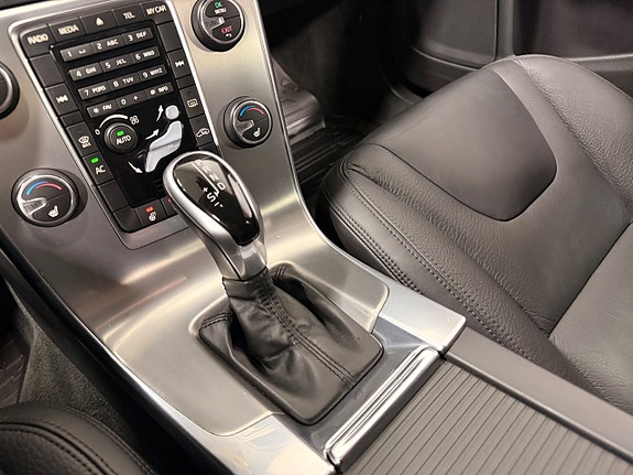 Volvo V60 22 of 29